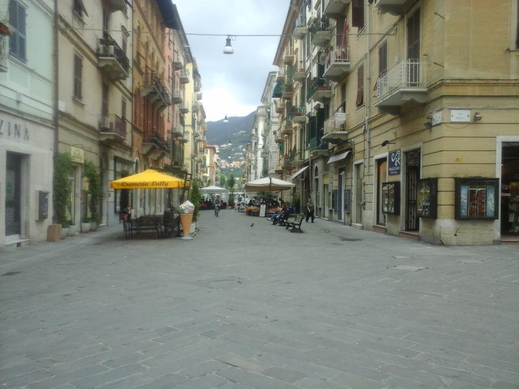 Carpe Diem La Spezia Ngoại thất bức ảnh